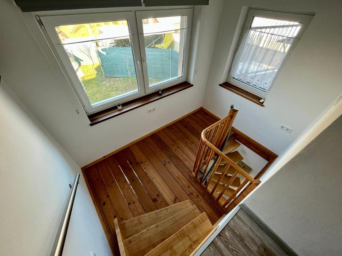 Rabbit Apartman Mosonmagyaróvár Exteriör bild