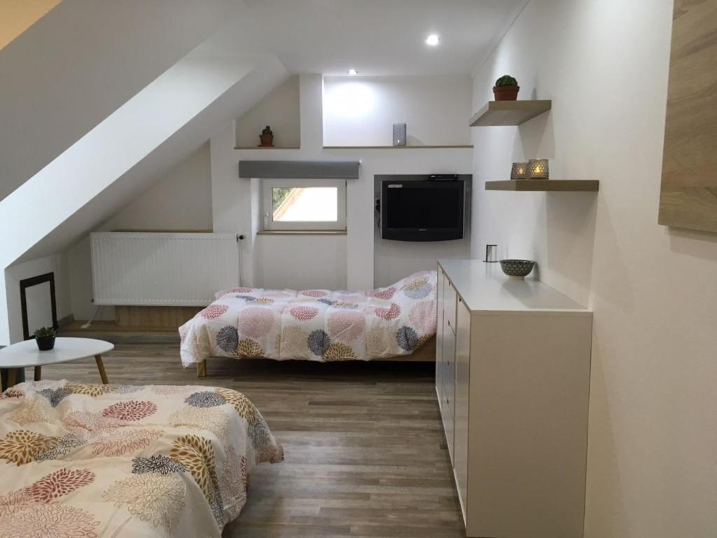 Rabbit Apartman Mosonmagyaróvár Exteriör bild