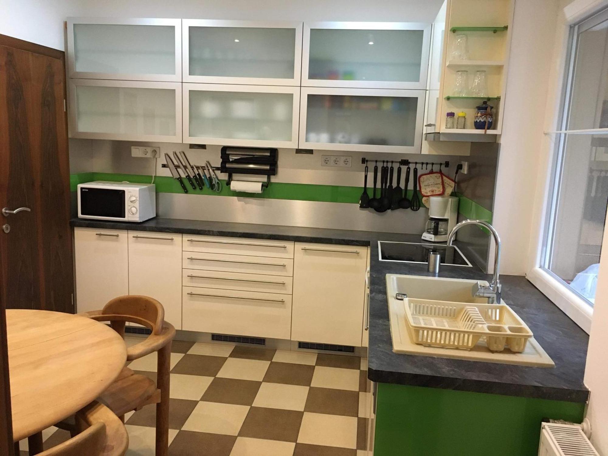 Rabbit Apartman Mosonmagyaróvár Exteriör bild